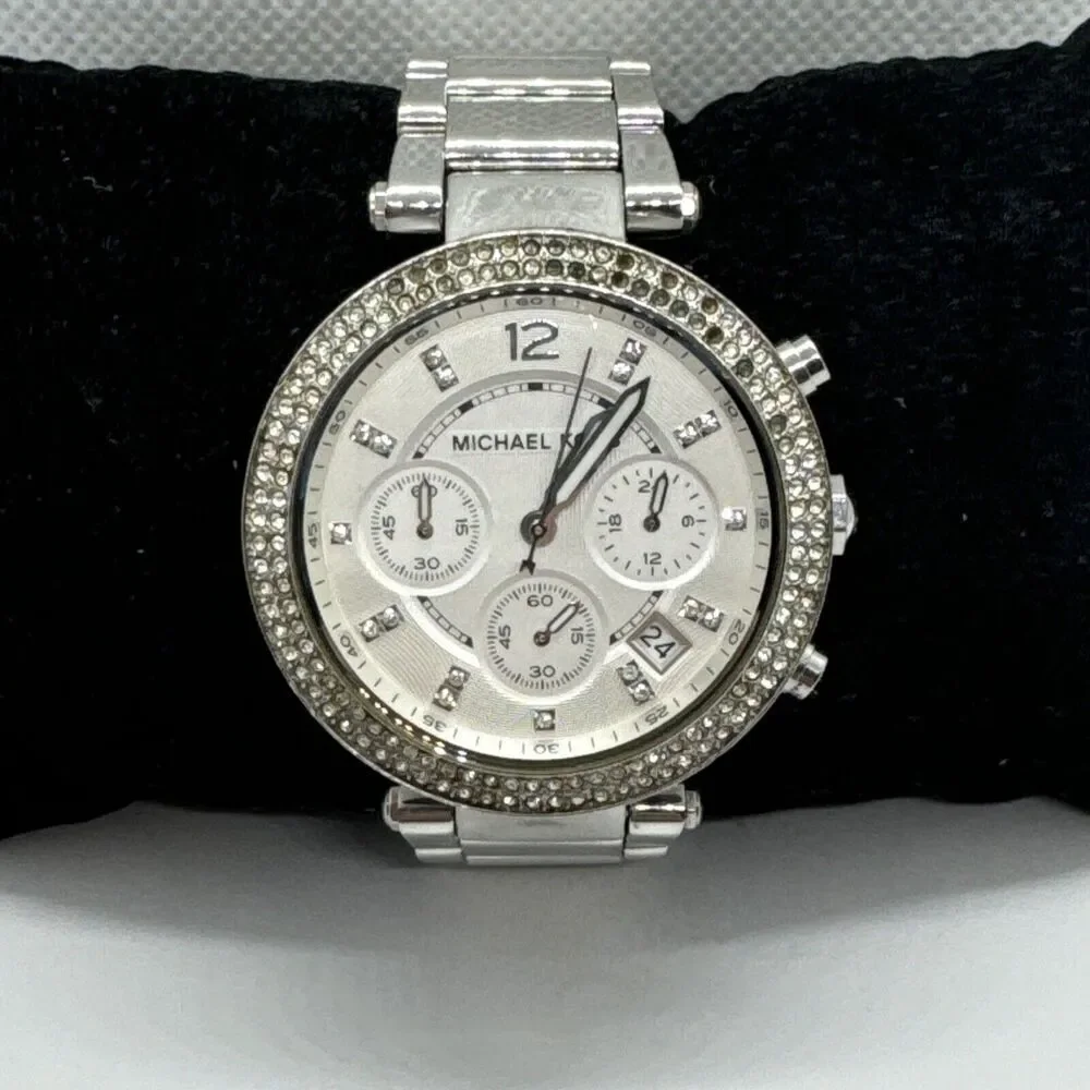Michael Kors MK5353 Womens Silver Stainless Steel Analog Dial Wrist Watch JNA596